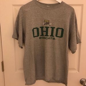 Ohio Bobcats t-shirt. men’s style large.